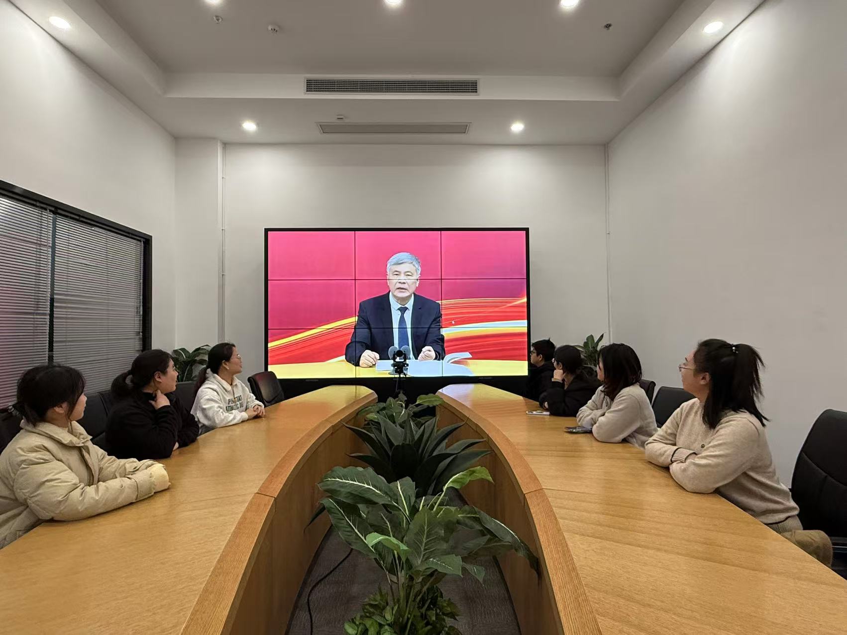 CMD368官网文创集团行政党支部开展“深入学习贯彻党的二十届三中全会精神”主题党日活动