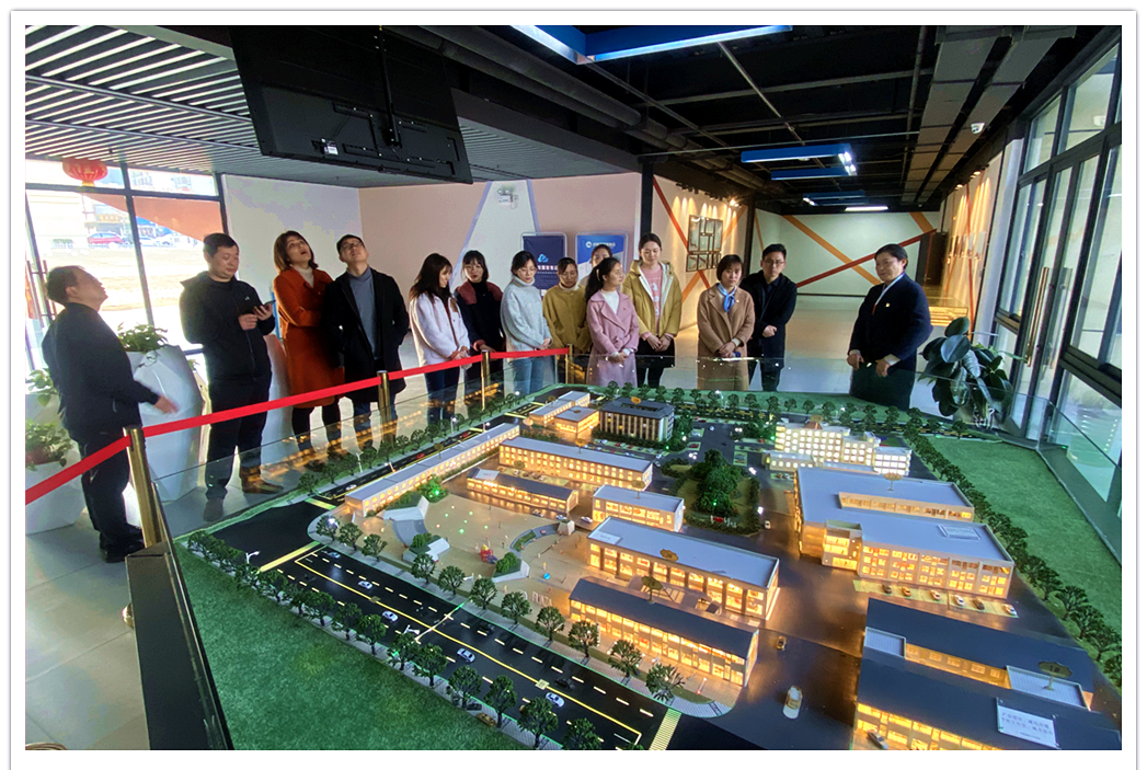 庐阳区组织部副部长凌梅一行 莅临庐阳CMD368官网文创园指导调研