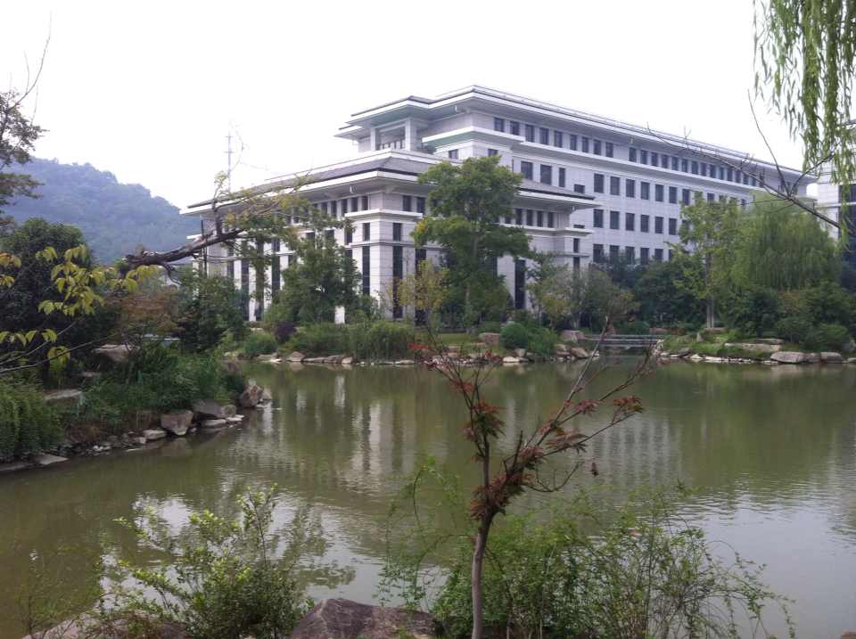 水晶城参加杭州市企业工会主席班培训 (1).jpg